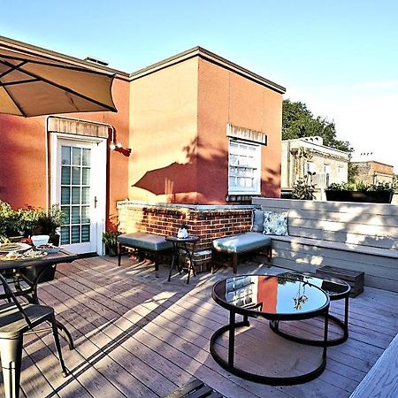 Sprawling Penthouse With Rooftop Deck Blocks From The River Savannah Bagian luar foto